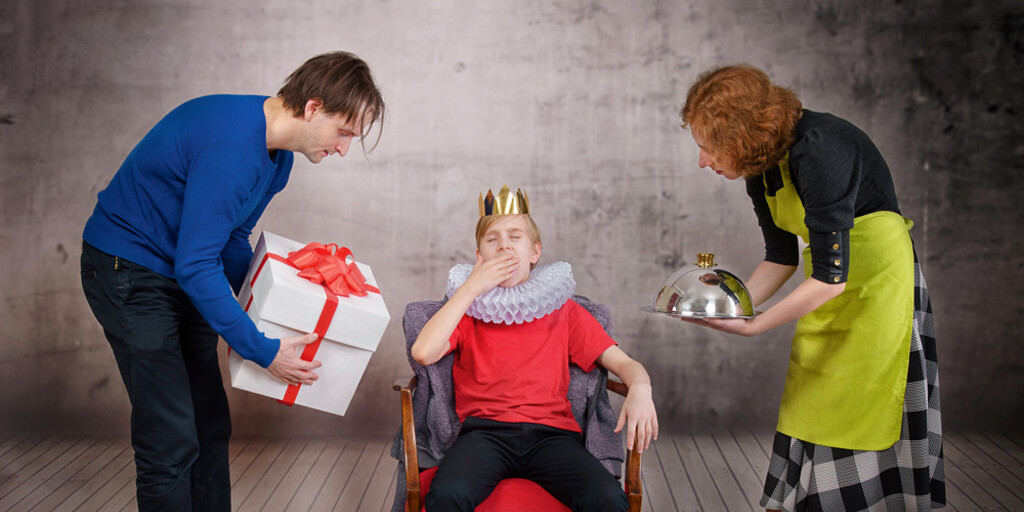 "Он почему-то ник чему не стремиться. С чего бы это?"