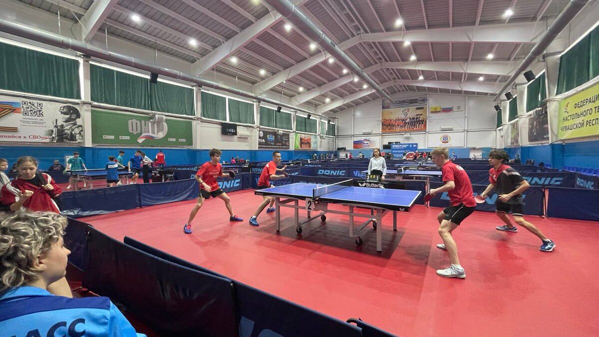    Оренбуржец Михаил Сидоров завоевал три золотые медали на первенстве России по теннису Андрей Севостьянов