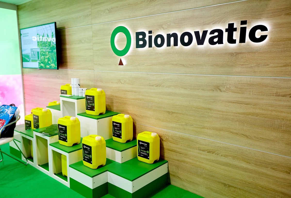 Стенд ГК Бионоватик, куда входит Органик Парк. Источник: Яндекс.Картинки