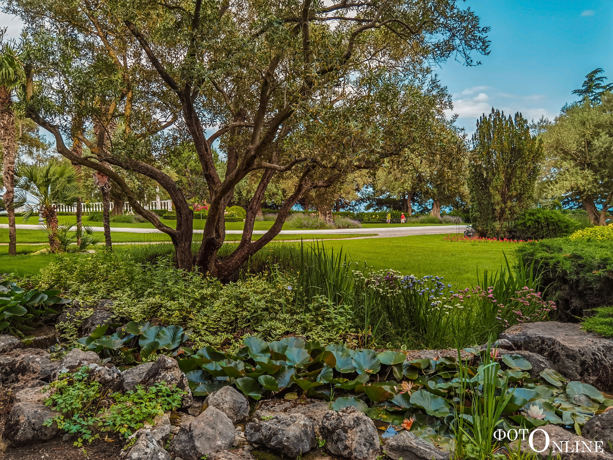 листайте вправо