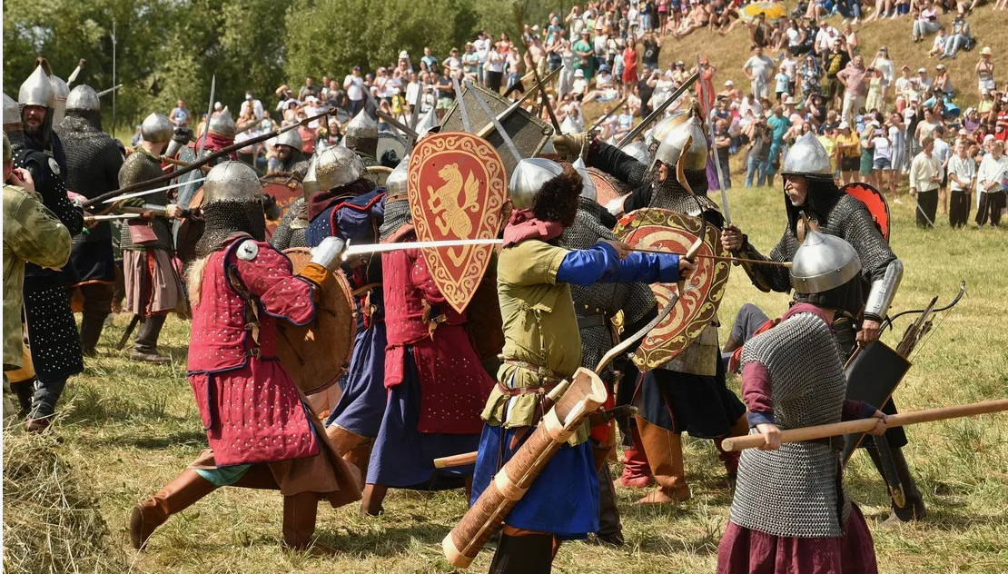 Реконструкция средневекового сражения