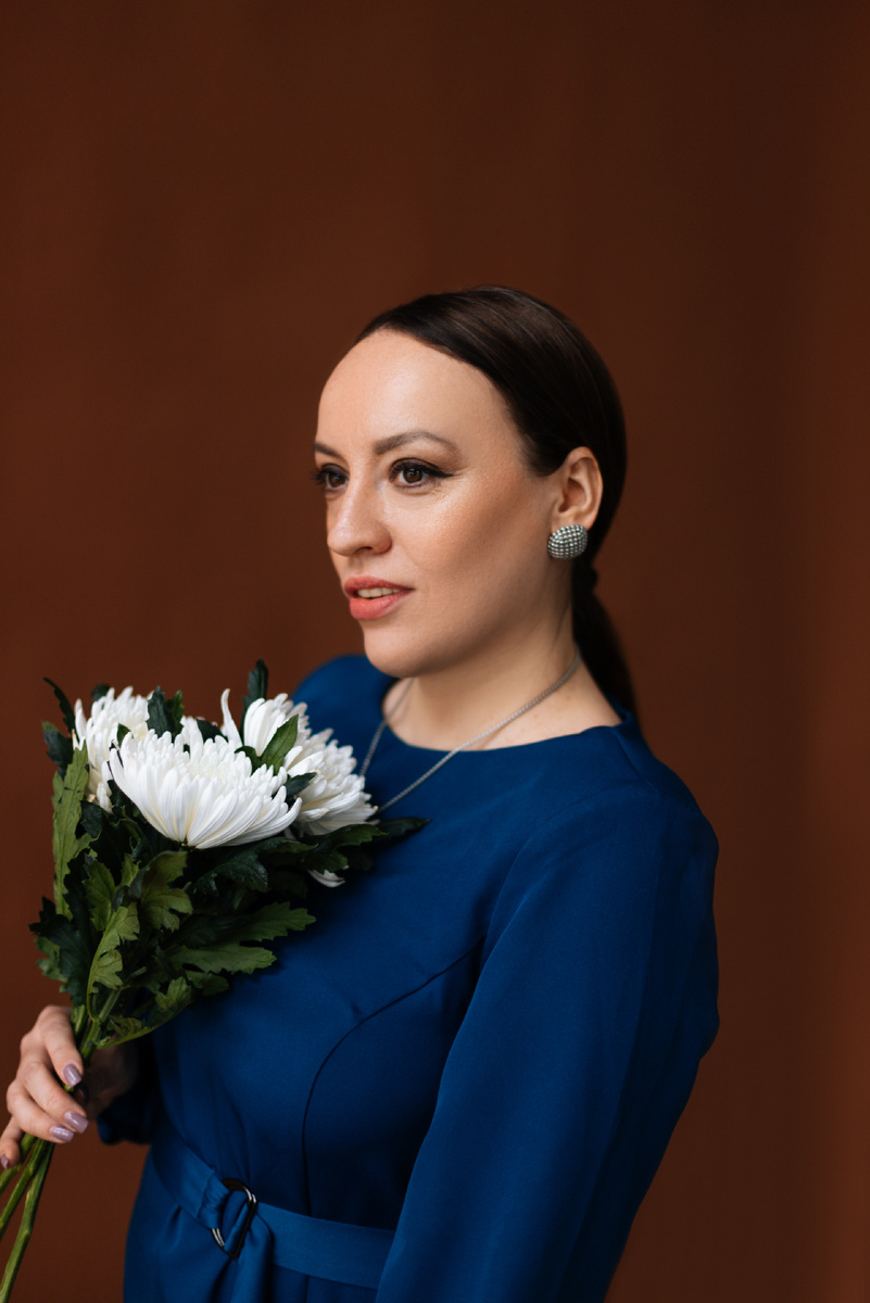 Любовная зависимость проявляется в полной эмоциональной зависимости от партнера, его чувств и настроения  