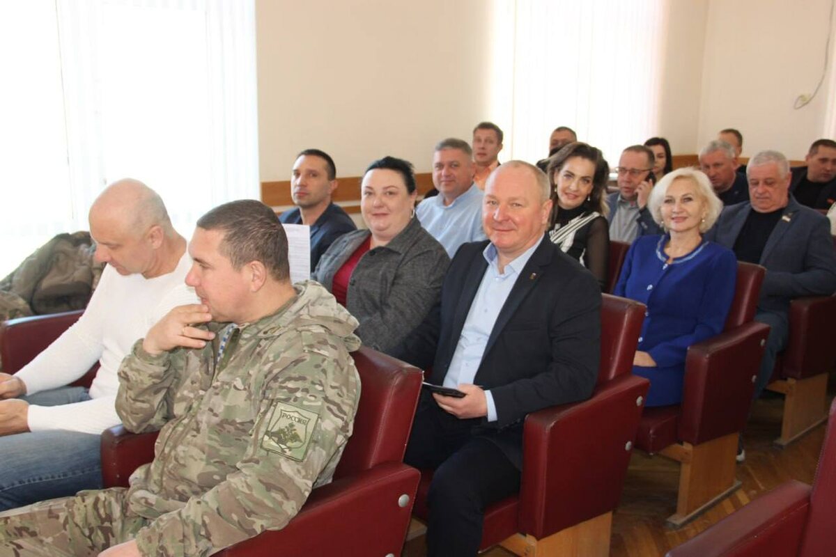 9-я сессия Феодосийского городского совета РК третьего созыва. Фото пресс-службы горсовета