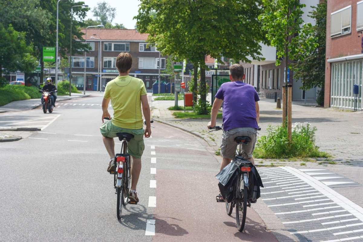 Мы с братом на велосипеде в Голландии. Фото: Голландец в России