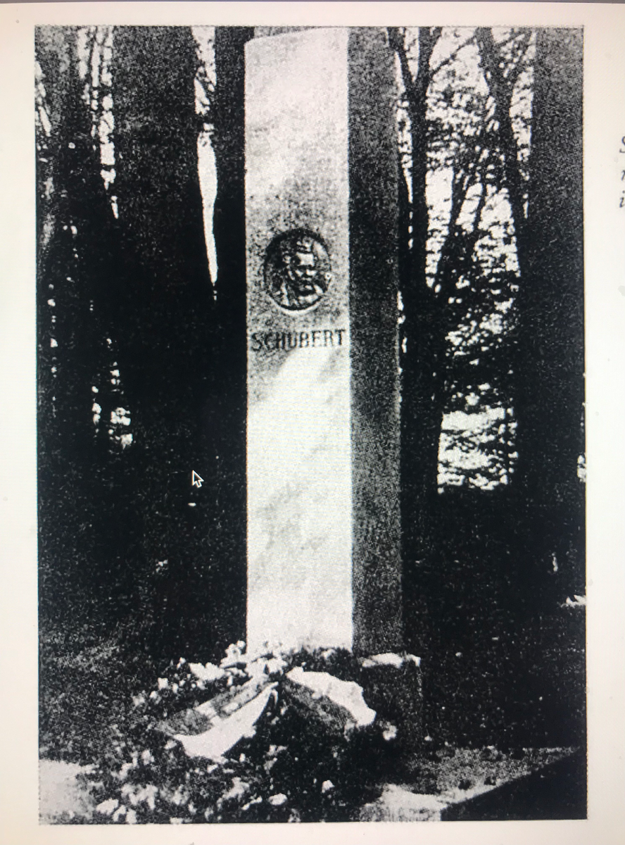 Памятный знак Шуберту был скромным, но выразительным 