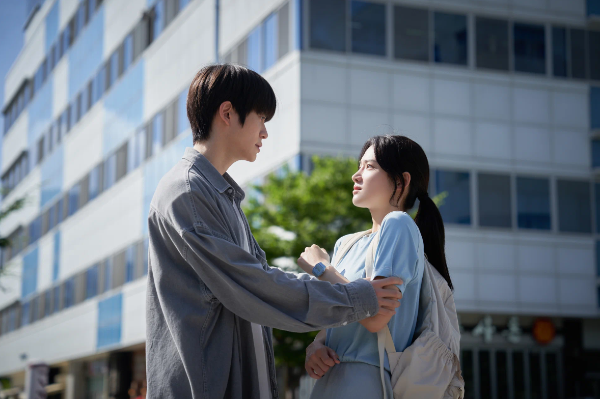 Кадр из фильма «Ты умрёшь через 6 часов» (2024, Южная Корея)