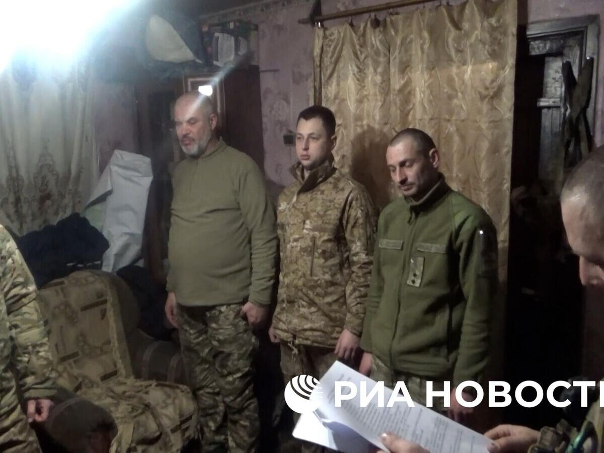    Оглашение приказа пограничникам ВСУ на выполнение специальных заданий в Курской области с использованием американских БТР М113 © РИА Новости