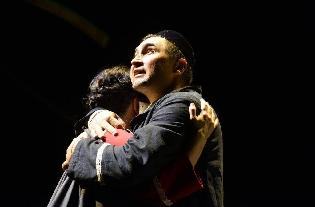    Спектакль «Красный паша» оренбургского татарского театра имени Файзи вошел в Золотой фонд театральных постановок России