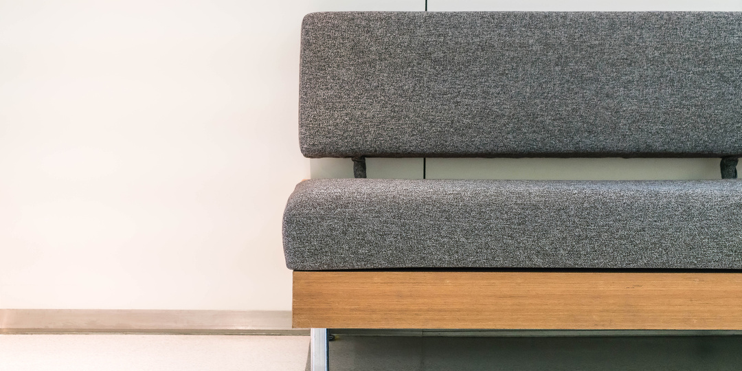 Сборка офисного дивана