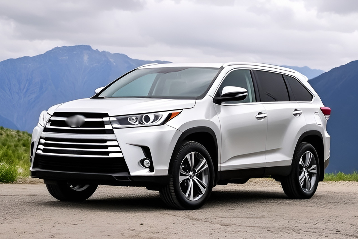 Блогер раскрыл правду о китайском Highlander.  Фото: Изображение сгенерировано нейросетью Kandinsky 3.1