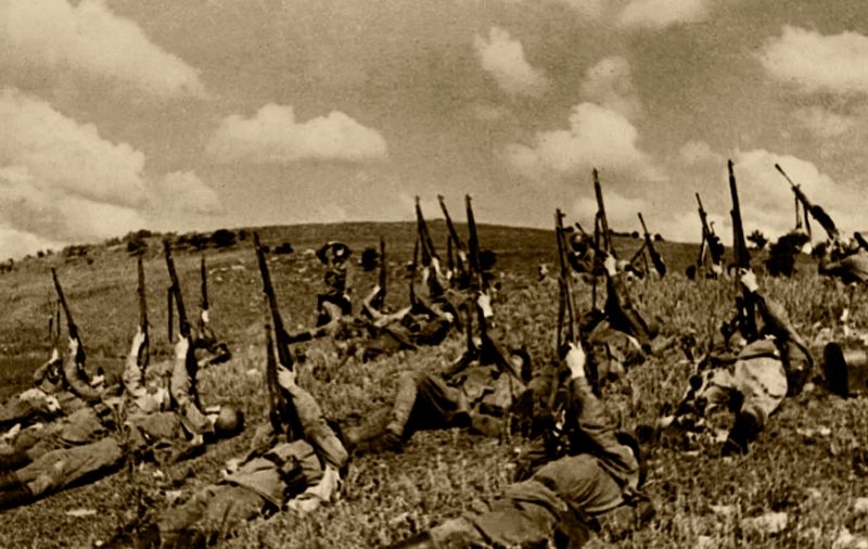 Стрельба из винтовок по самолетам противника