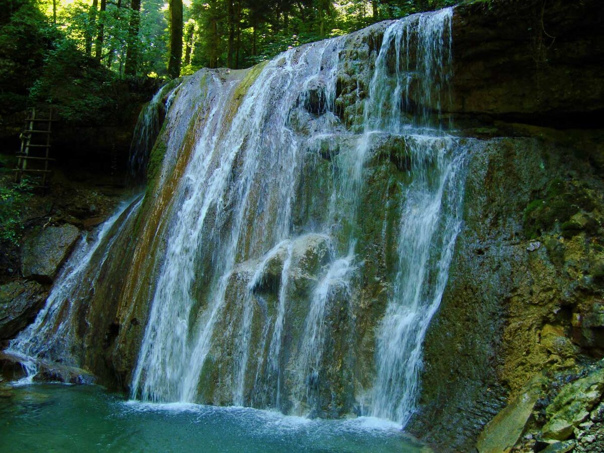 Большой Каверзинский водопад