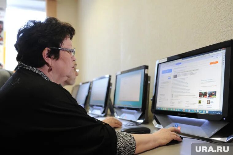 Работодатели стали в два раза чаще предлагать работу людям старше 40 лет. Фото: Вадим Ахметов © URA.RU