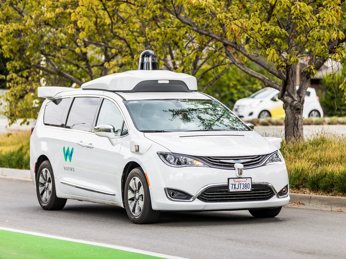 Беспилотник Waymo