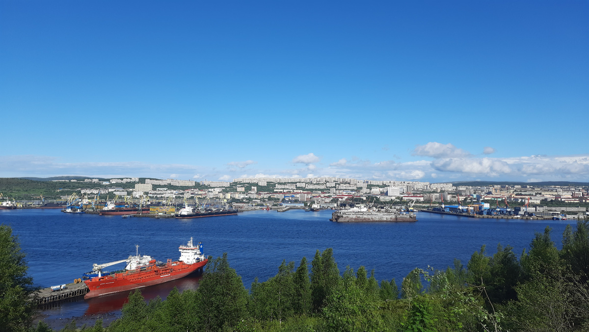 Мурманск - панорама со смотровой площадки Абрам-мыса