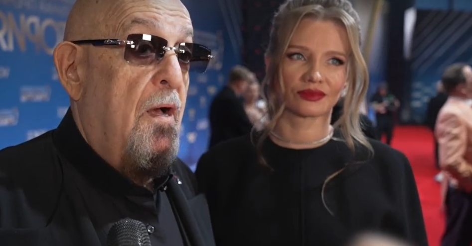 Михаил Шуфутинский пришёл с женой. Фото: Pinterest