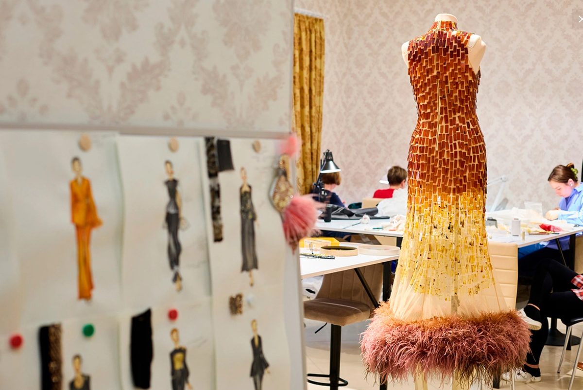 Фото: ambercombine / VK
Платье из янтаря возрастом 50 млн лет