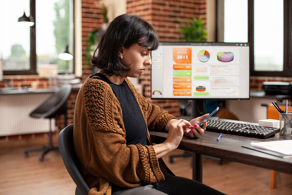    Если основные индикаторы бизнеса ведут себя странно, это повод для предпринимателя запросить профессиональную консультацию. Источник: Shutterstock