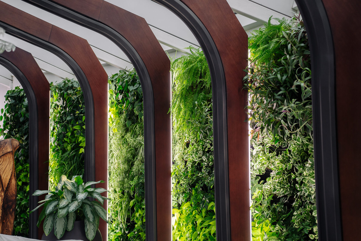 Выполнено декораторами Me Decor