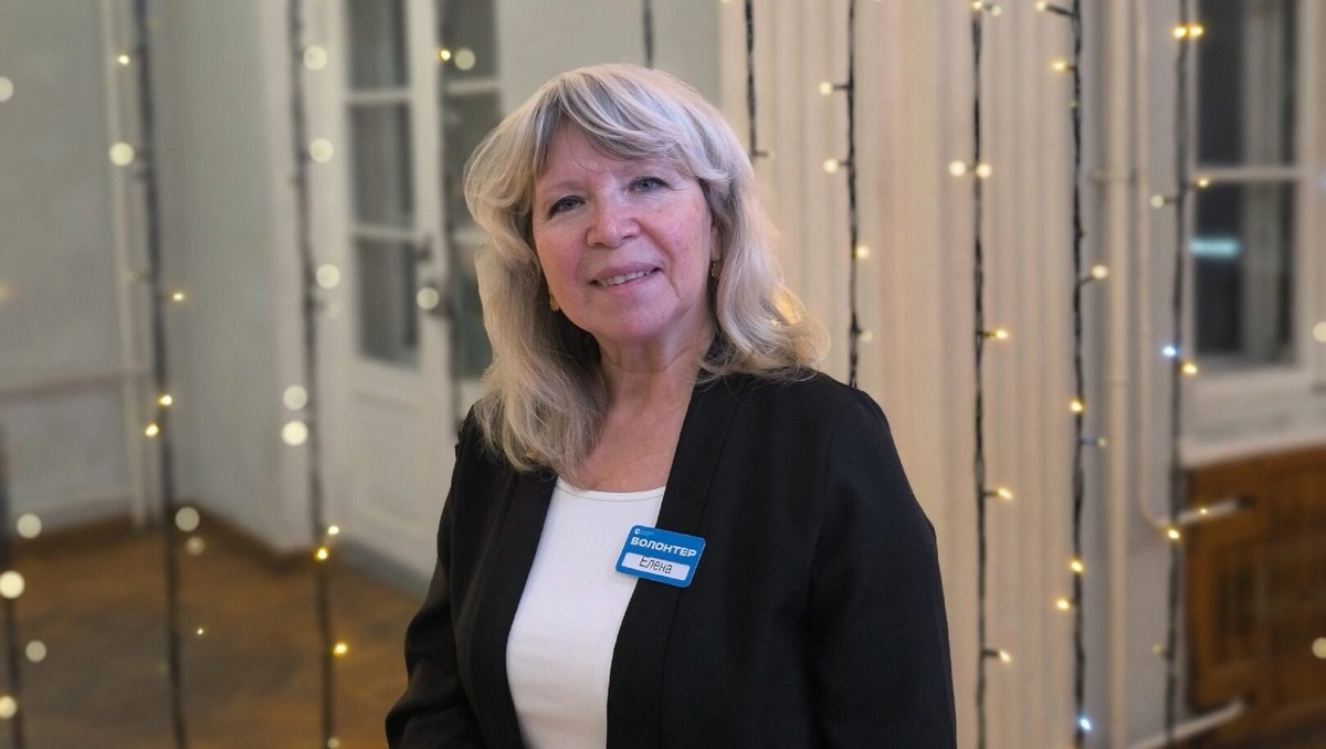    Елена работает педагогом, занимается творчеством и волонтёрством. Фото: соцсети героини