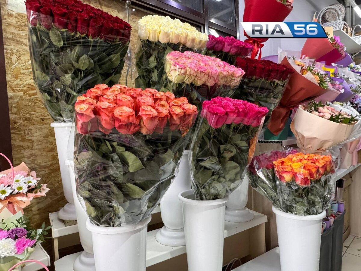  📷    В Оренбурге к 8 марта тюльпаны в этом году подорожали на 50 рублей Андрей Севостьянов