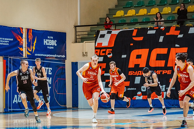 Тверские «тигры» растерзали владимирских «львов»