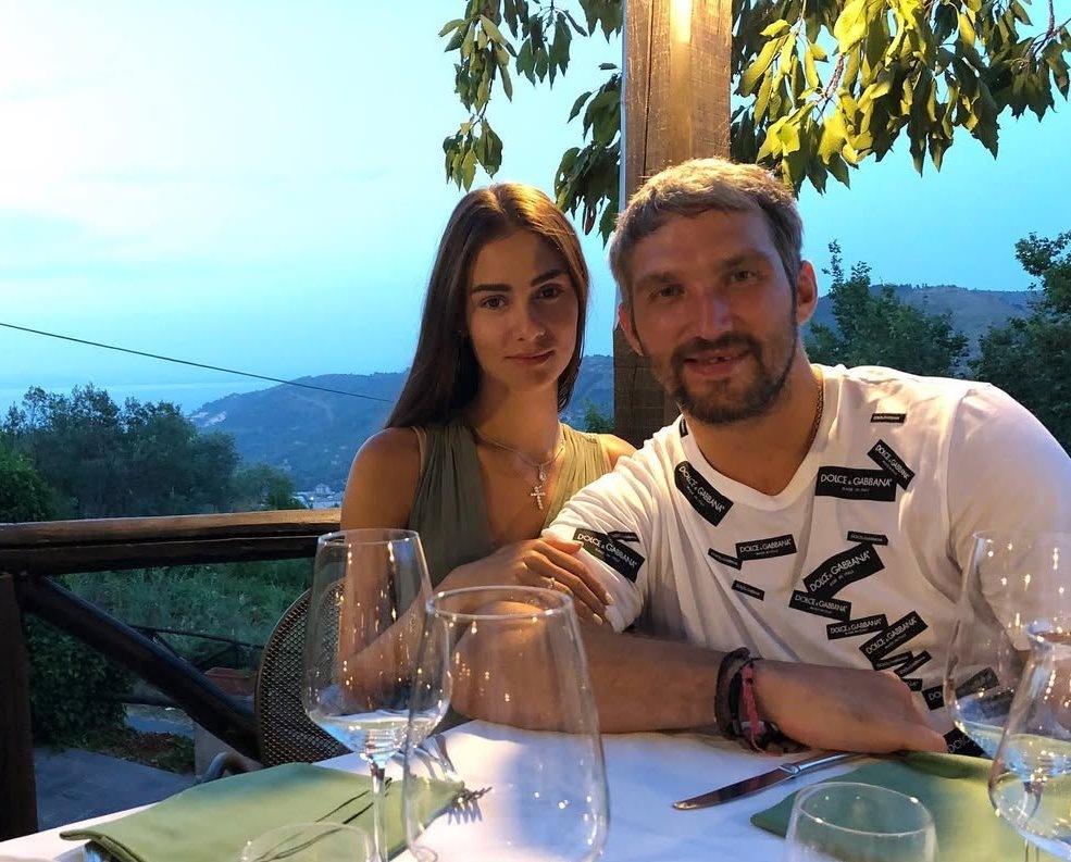    Фото: @aleksandrovechkinofficial Камилла Булгакова