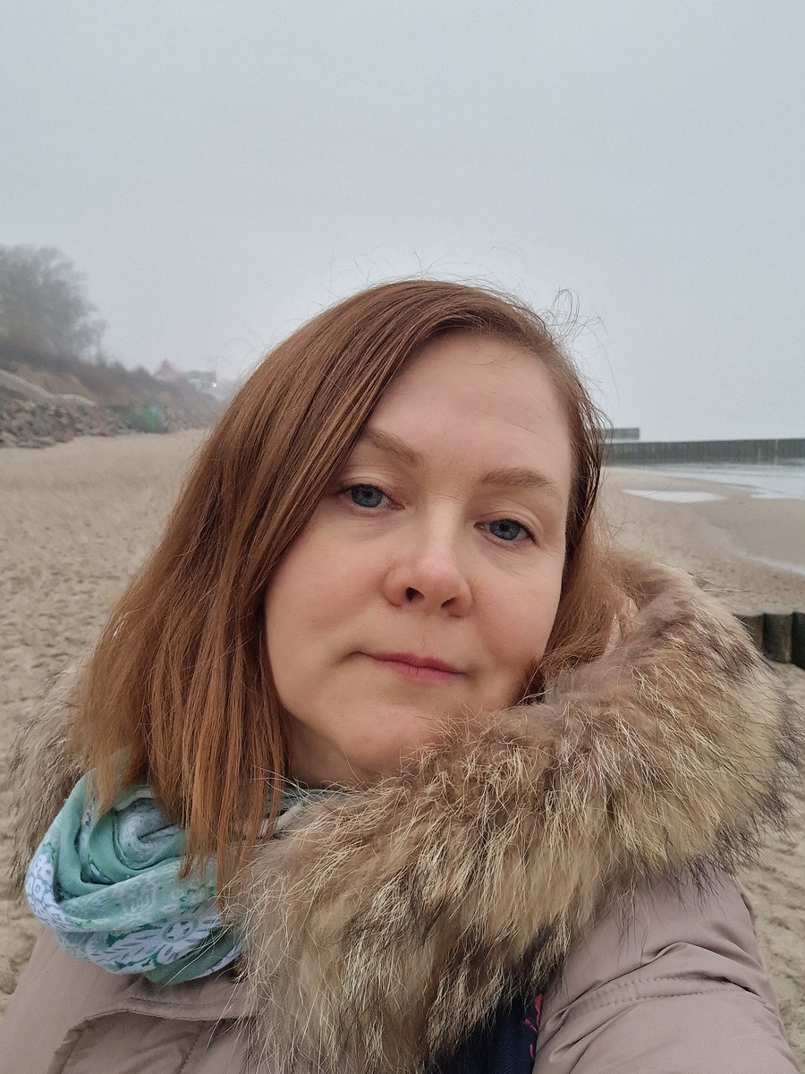 это я, тоже у моря, у Балтийского)