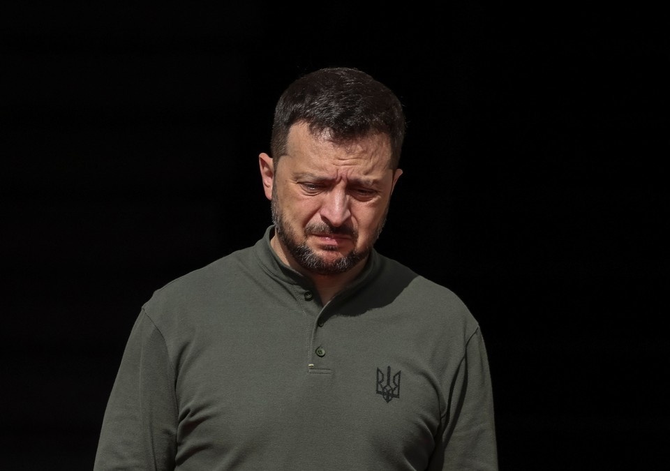 Зеленский уже по традиции идет по освоенному им маршруту «от хорошего к плохого, а от плохого – к катастрофичному» Фото: REUTERS