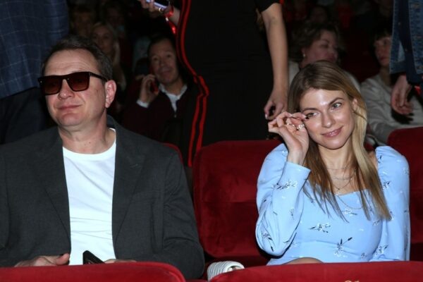    Марат Башаров с женой. Фото: ТВЦ