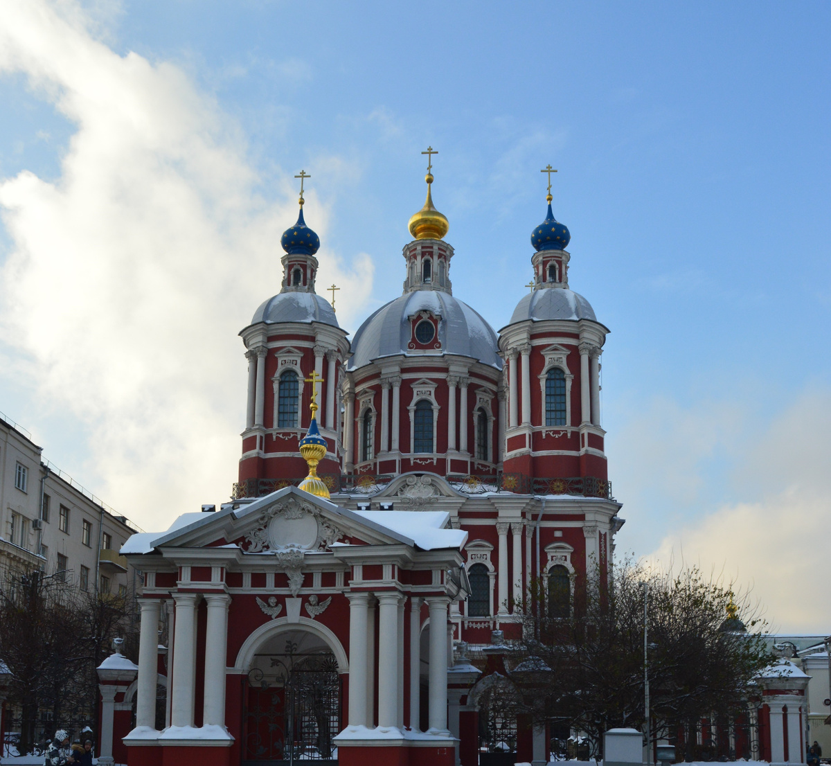 Храм святого Климента Римского в Замоскворечье, шедевр елизаветинского барокко. Наши дни. Фото автора