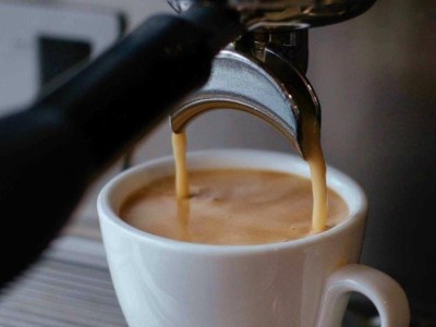    Xiaomi представила компактную полуавтоматическую кофемашину