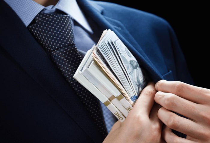 © Уральская неделя