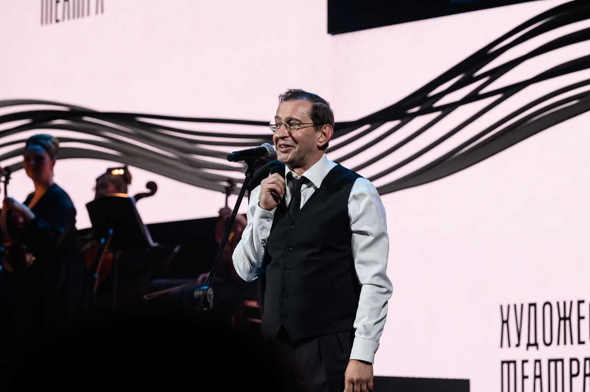 Художественный руководитель МХТ имени А.П. Чехова Константин Хабенский на церемонии вручения «Премии Художественного театра» в 2024 году