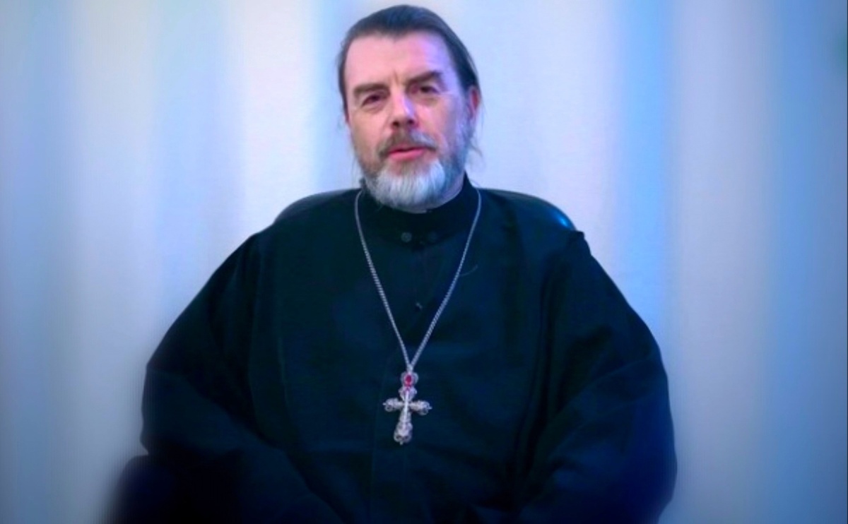 Александр Березовский — протоиерей, клирик храма Благовещения Пресвятой Богородицы в Петровском парке (г. Москва).