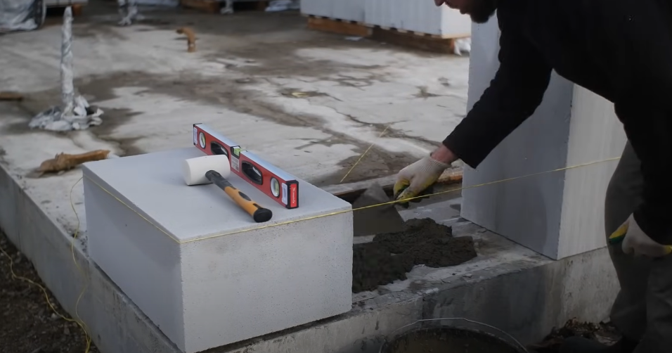 Теплая кладочная смесь для дома из газобетона - Экономия на отоплении и комфорт в любое время года