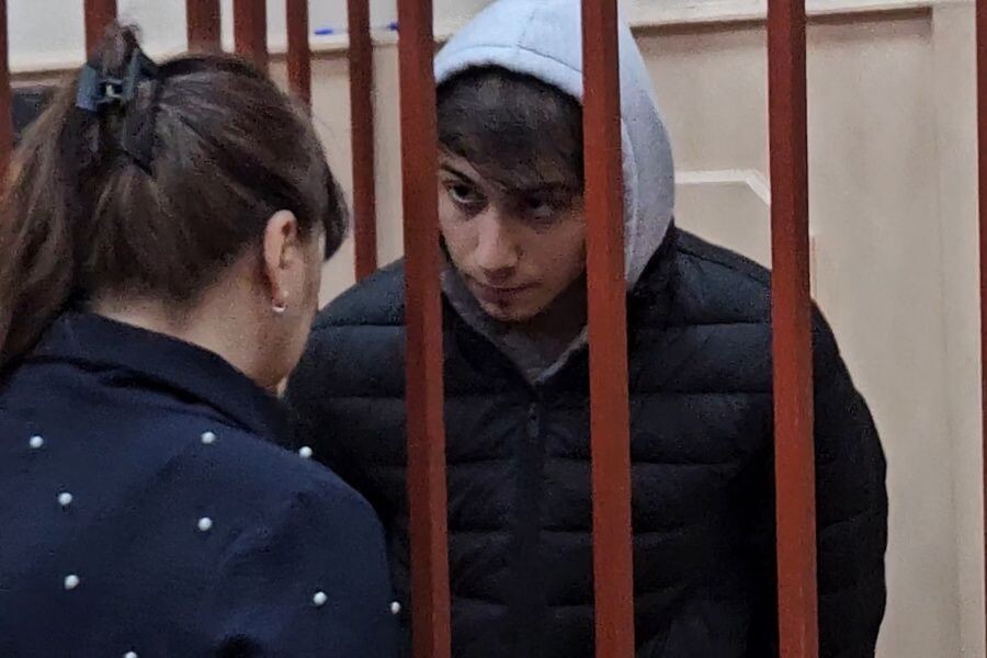    Рамазан Падиев (физическое лицо, внесённое в РФ в перечень террористов и экстремистов) в зале суда / Источник: © Алексей Потицкий/ТАСС