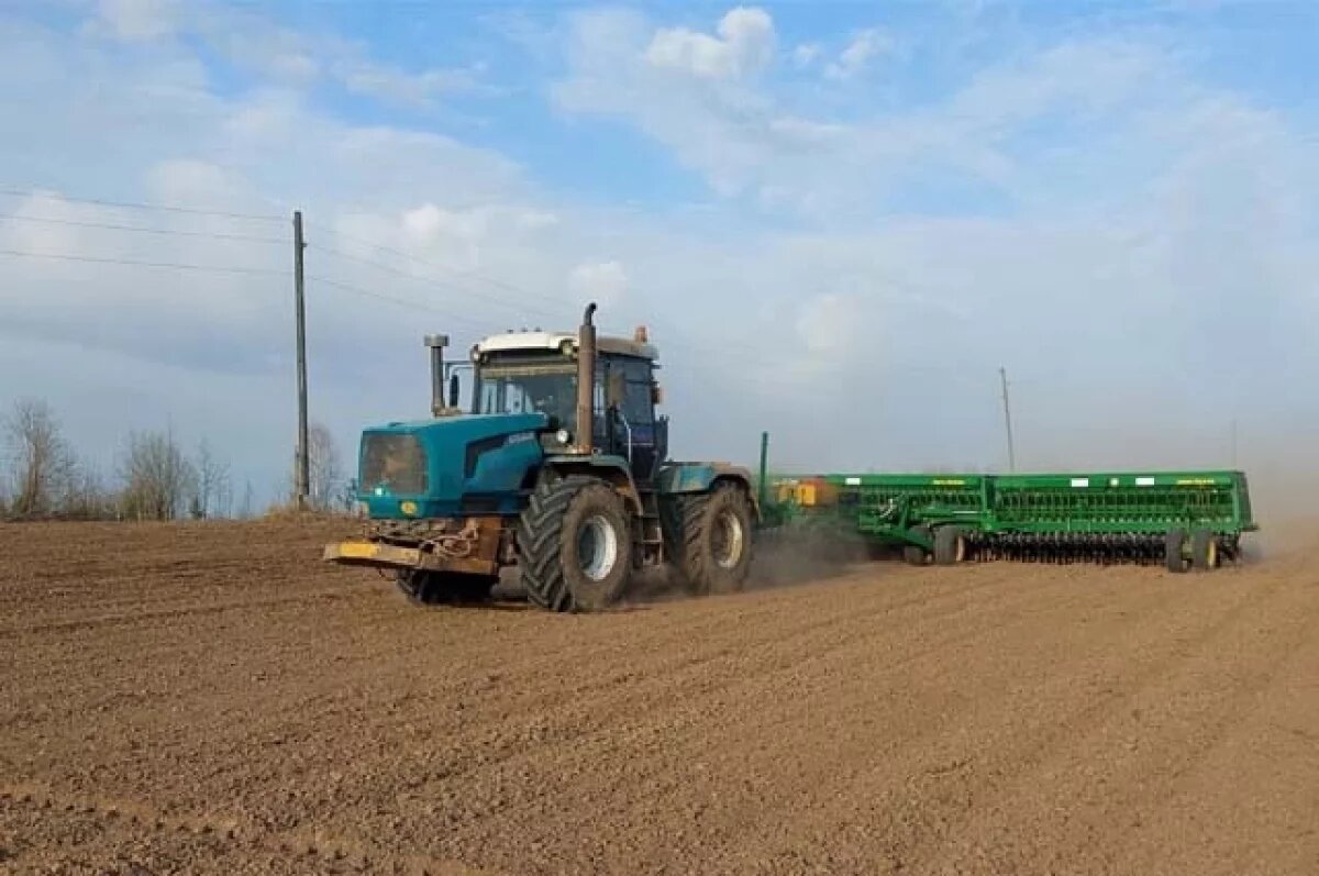   Зимой фермеры готовили парк сельхозтехники, чтобы весной оперативно выйти в поля.
