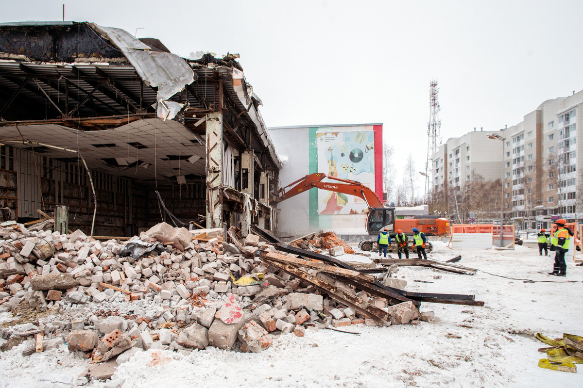    Администрация Сургута объяснила, почему ДК Строитель появится на новом месте