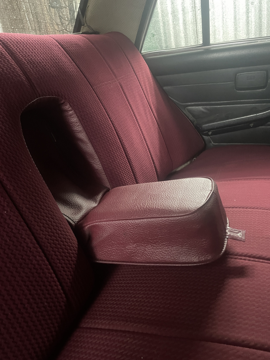 Переходной красный салон ваз 2107, выпуск после 1990г.