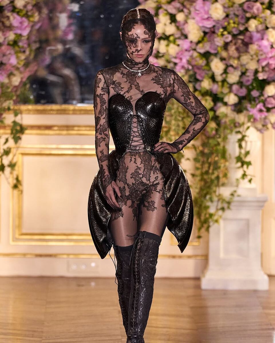 Первоначальная модель платья  в коллекции кутюрье. 