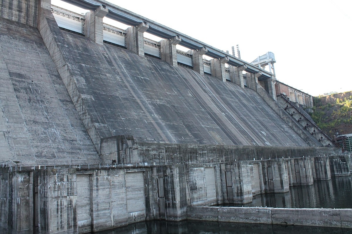 ПЛОТИНА КРАСНОЯРСКОЙ ГЭС