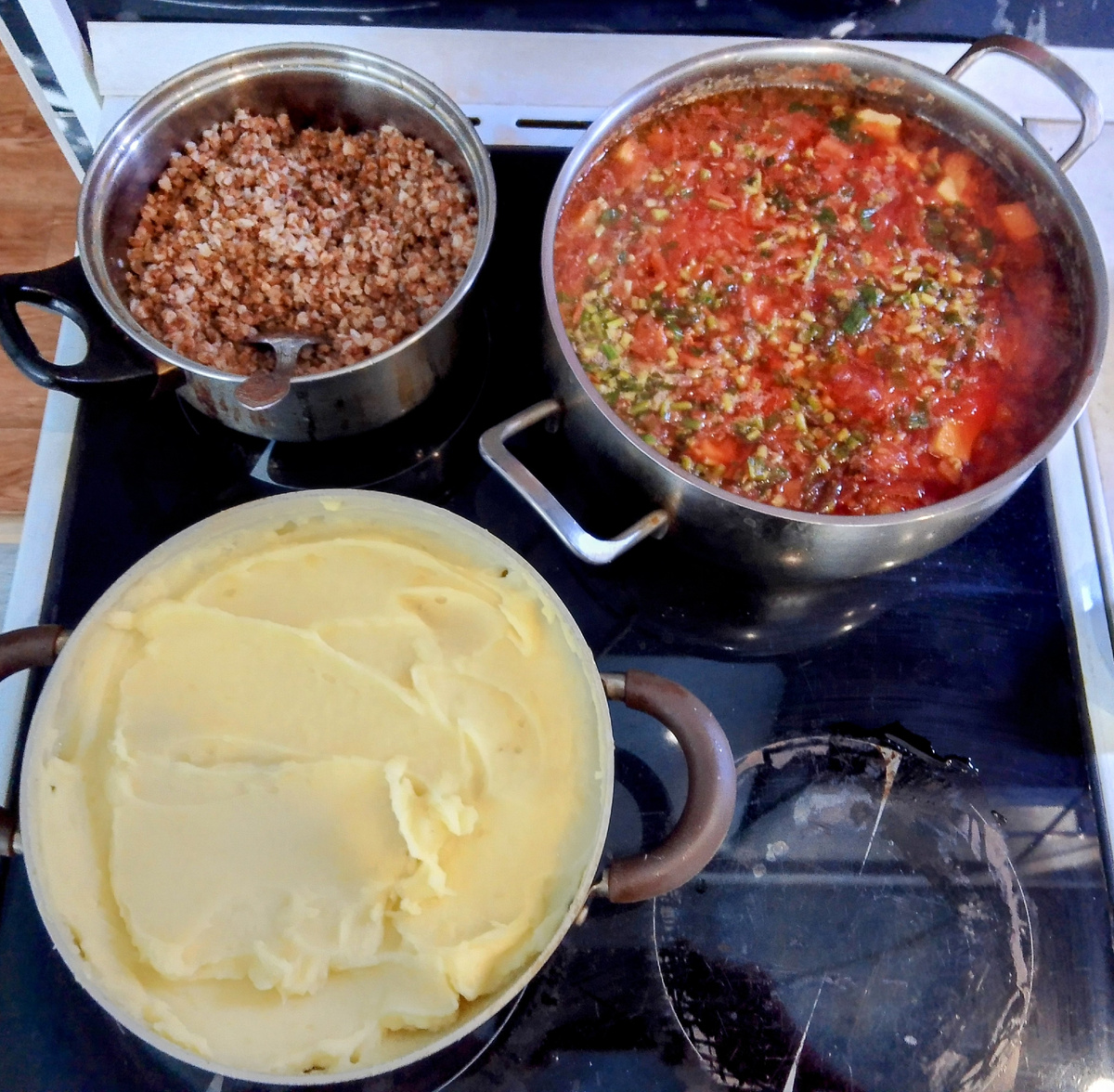 Плиту устряпала надо отмыть теперь