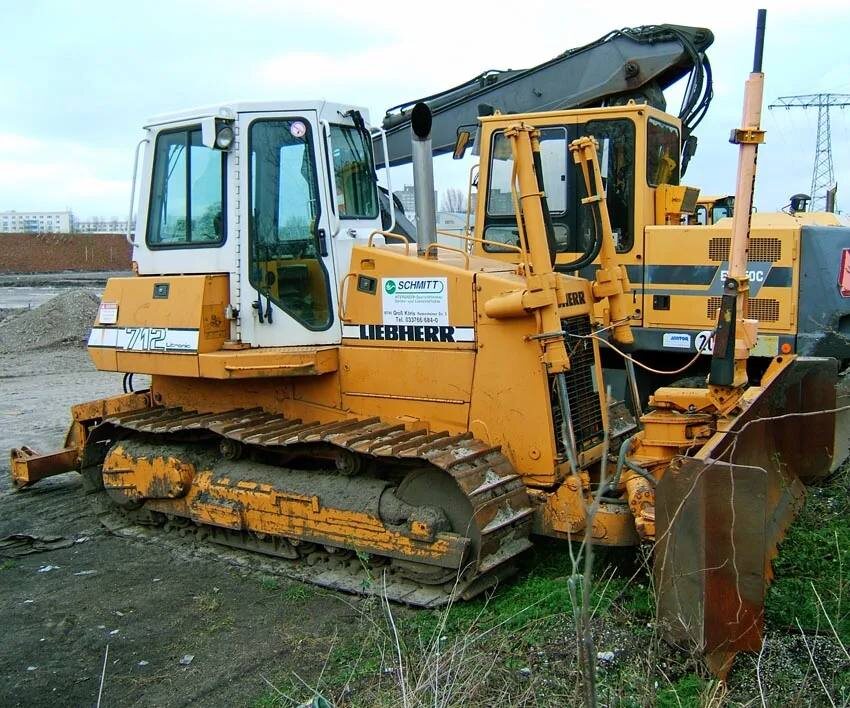 Бульдозер LIEBHERR PR 712B
