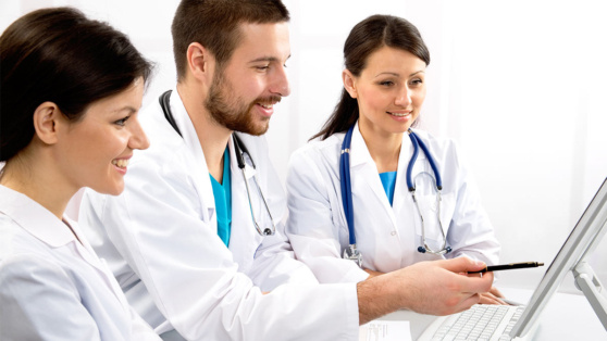    Почти 500 тыс. медработников хотят привлечь на рынок труда к 2030 году Андрей Бурков