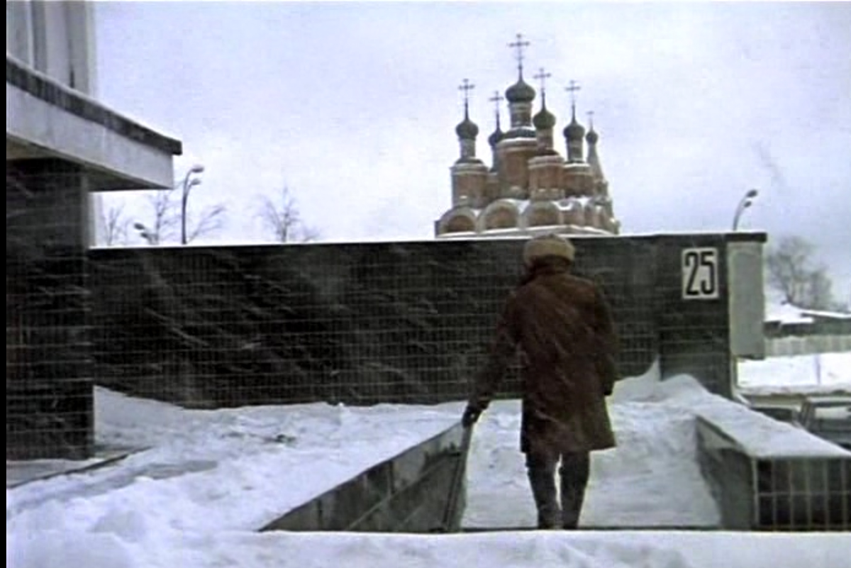 «В Москве, деточка... в мое-ей Москве-е-е-е!»