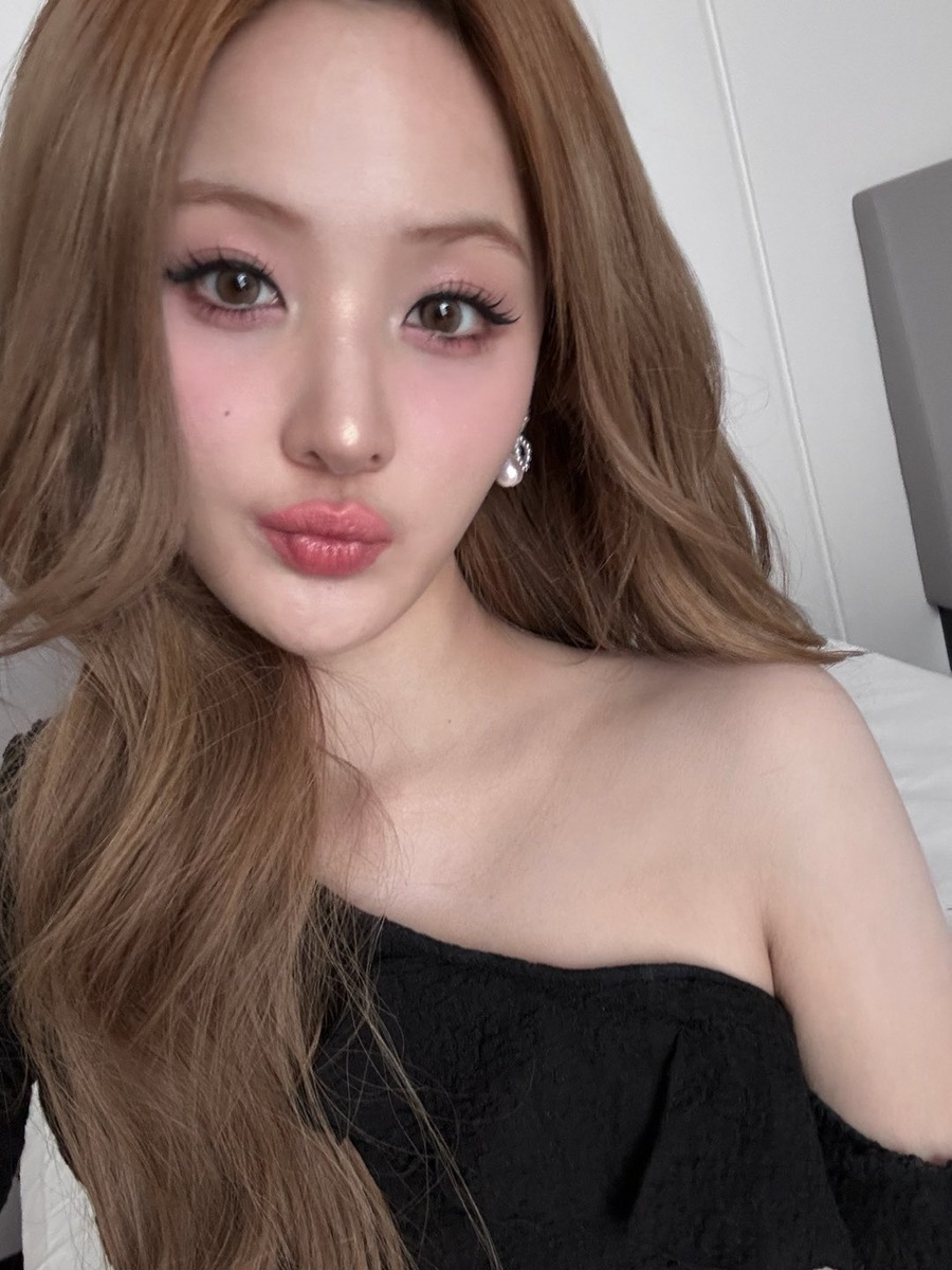    Белль из KISS OF LIFEСоцсети