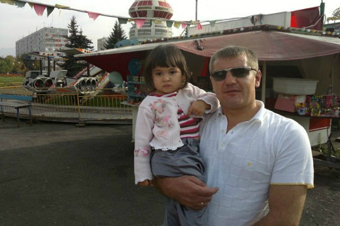 Мужчина спас в аквапарке 2-летнего малыша