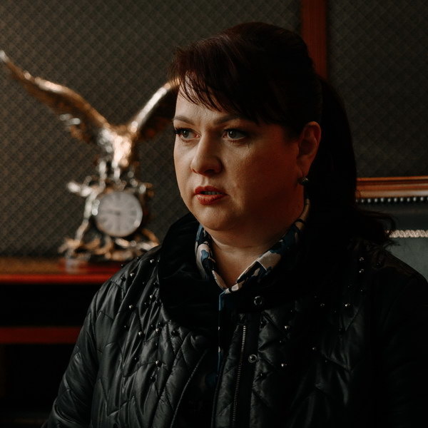     Ольгу Картункову ждут новые неприятности в третьем сезоне «Сеструхи»