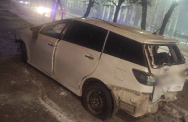 Пьяный читинец угнал Toyota Wish у начальницы родственника и дважды попал в ДТП